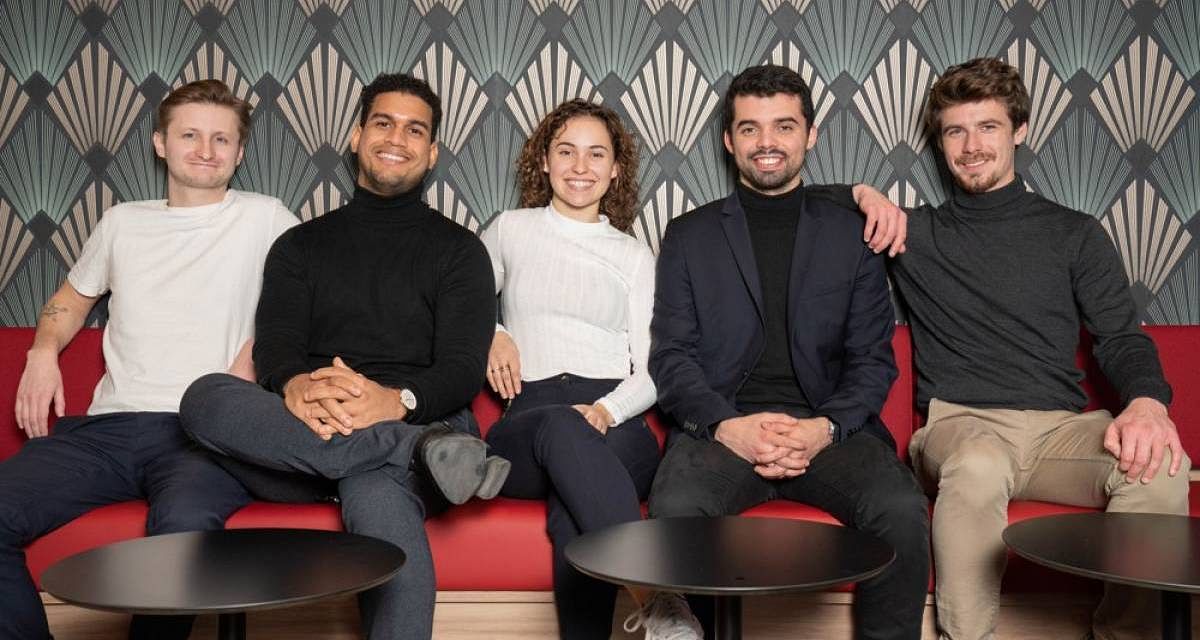 Maxence Cornet, Brice Garnier, Canelle Chokron, Vincent Jouanne et Alexandre Pidault sont les cofondateurs de Vybe.
